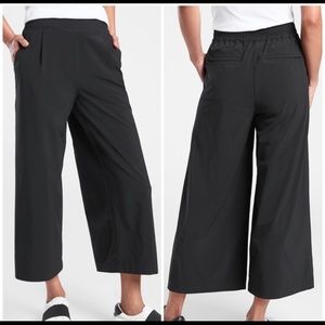 Athleta wide leg crop pants